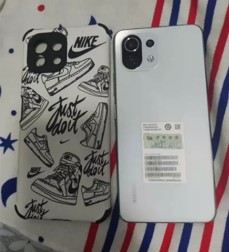 个人自用小米11青春版。8+256内存。骁...