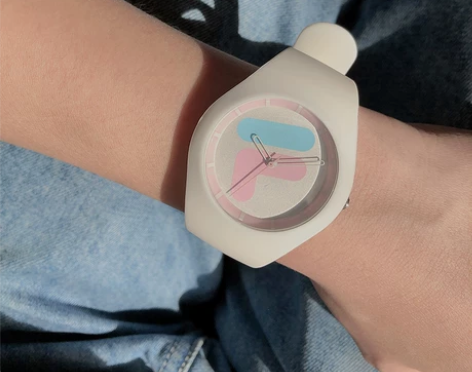 新品FILA斐乐手表男女情侣表潮流时尚简约...