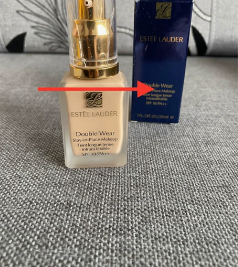 雅诗兰黛粉底液 色号2c0 过生日朋友送的...