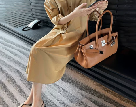 春夏2023年新款法式复古气质减龄小众休闲...