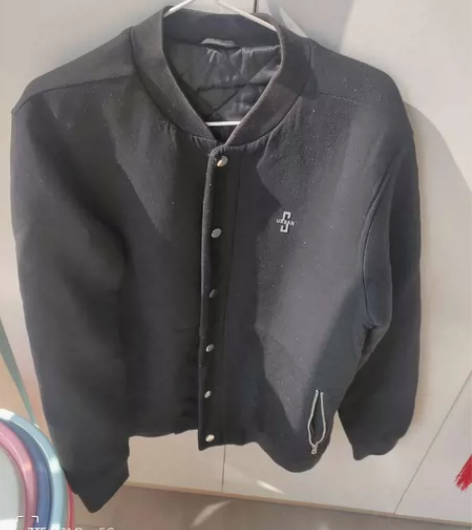 美特斯邦威 棒球棉服 黑色 L码 当年出差...