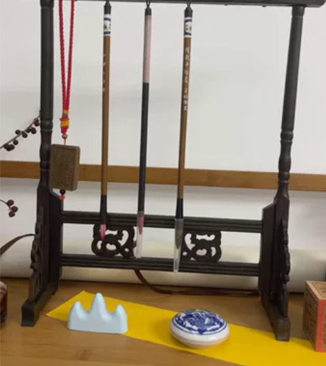 毛笔架 闲置出售 20 可自取 可邮寄 闲...