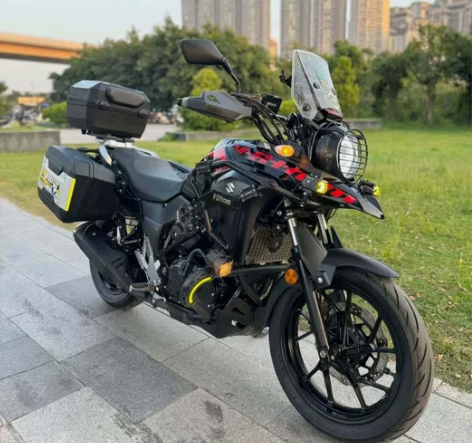 铃木DL250，另外车行长期批发95新二手...