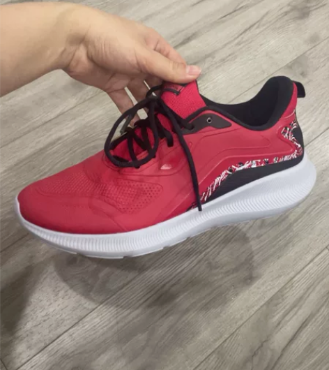 【49元九八新包邮直接拍】特步男鞋跑步鞋2...