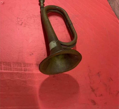 老冲锋号 小号老物件老号 感兴趣的话点“我...