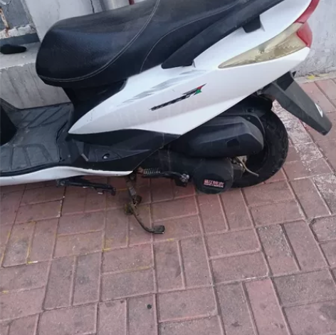 望江铃木摩托车八成新，发动机一点毛病都没有...