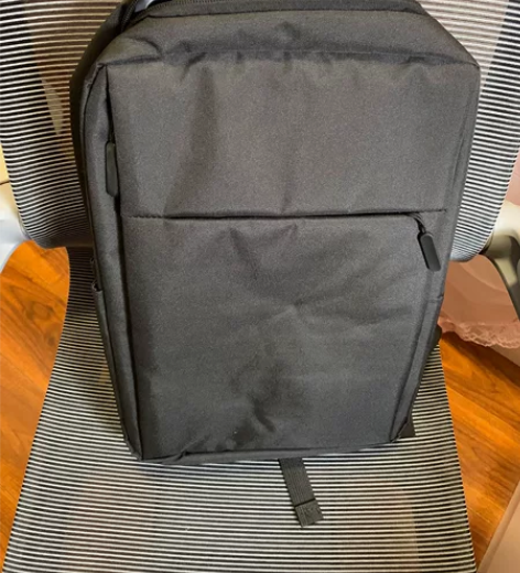 电脑包，那有隔层、防水防汗 全新！！！ 感...