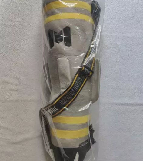 使命召唤手游导弹毛绒抱枕周边 80cm长 ...