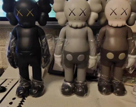 [一个29三个79包邮]网红暴力熊手办摆件...