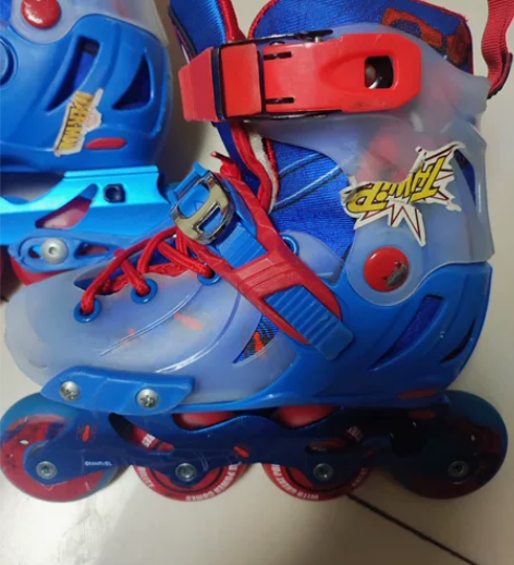 麦斯卡轮滑鞋溜冰鞋，送头盔护具 鞋码见下图...