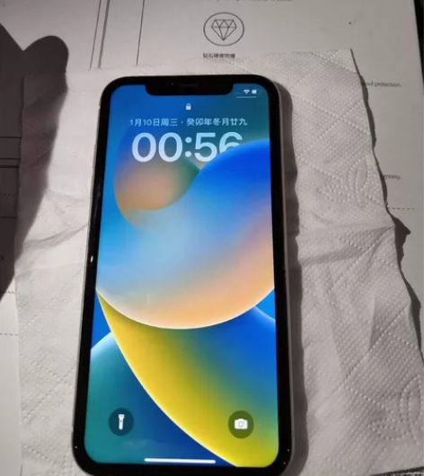 苹果11，128g，国行白色，更换原装屏幕...