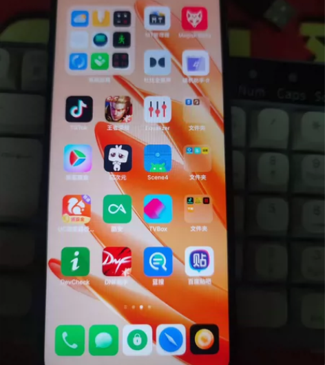 摩托罗拉edges ,目前刷了Flyme1...