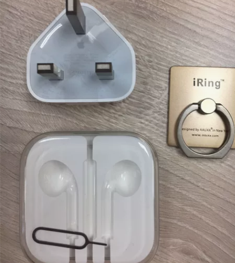 港版苹果手机ipad插头全新原装未拆封,无...