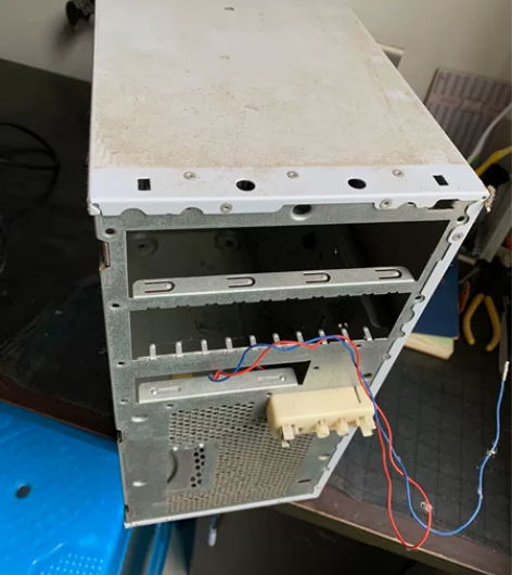 联想电脑机箱,钢材厚实,太重了,外地不包邮...