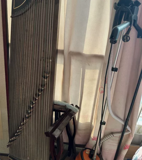 翔声自用古筝素雅恬淡，3700实体店买的，...