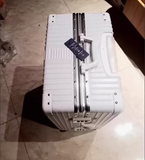 行李箱韩版男女学生通用密码拉杆箱万向轮皮子...