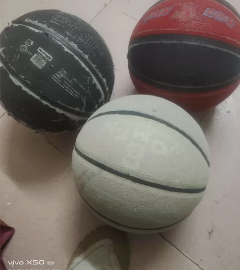 篮球,一个二十五不包邮 感兴趣的话点“我想...