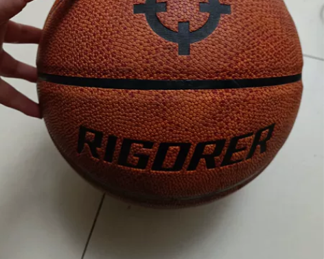 准者篮球 八九成新买球目的为了体育期末篮球...