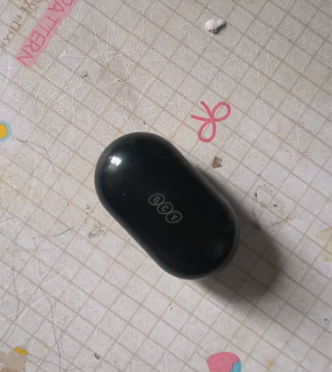 Qcy蓝牙耳机一手自用。耳帽配套齐全。低价...
