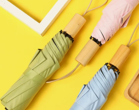 简约实木手柄黑胶遮阳伞三折太阳伞2020新...