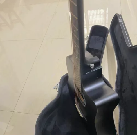 吉他初学，便宜吉他，质量保障 感兴趣的话点...