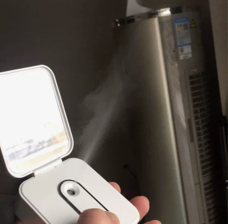 移动充电宝面部肌肤补水仪，基本没用，在家闲...