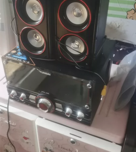 在实体店购买的,音质非常棒。买回来没有怎么...