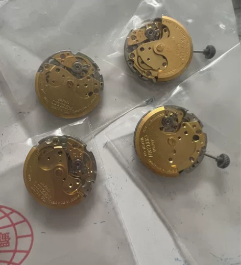 西铁城手表机芯 8210 单日历 成色不错...