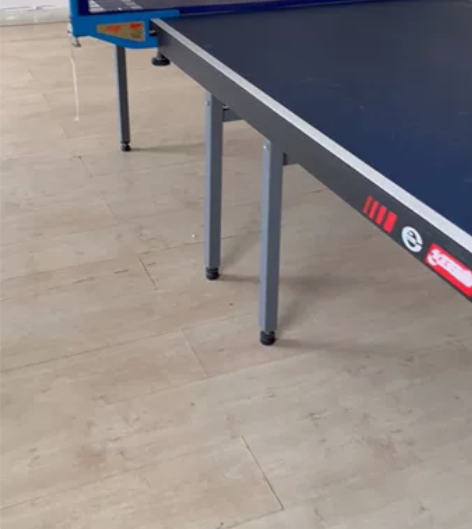 红双喜乒乓球桌，标准台，厚度5cm这样，9...