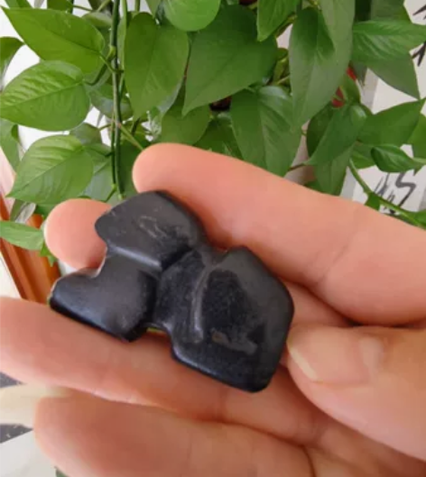 煤晶石文房镇纸用（宋）兔年吉祥，宋代煤精石...