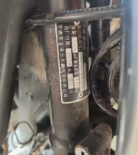 125太子式摩托车 基本没骑 才1万多公里...