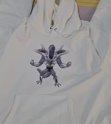 男士卫衣，优衣库，龙珠联名。尺码L，胸围1...