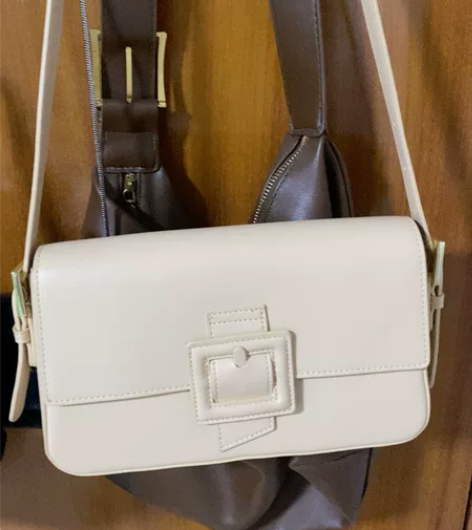 Viney包包2022秋冬新款女包斜挎包真...