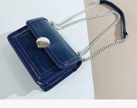流行鳄鱼纹包包女夏 八成新 用过一两次一直...