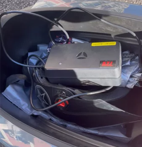 雅迪几乎新车2300低价出发票齐全72伏2...