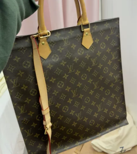 lv中古琴谱 长肩带后配 不适合我 买来没...