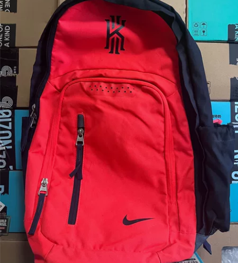 耐克nike亮橙色欧文篮球双肩包书包 买来...