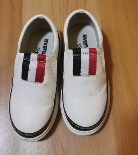 avenue kids儿童小白鞋，一脚蹬鞋...