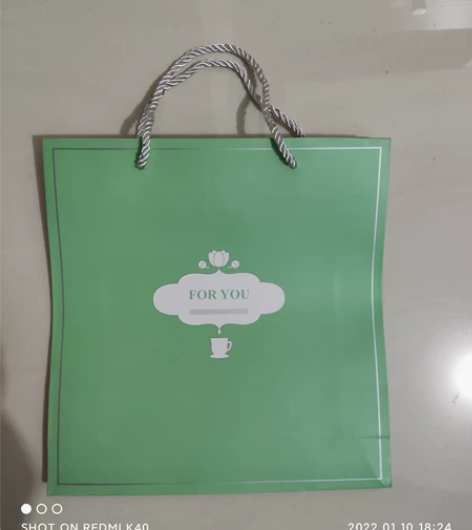 全新礼盒,礼物包装盒,送礼打包袋,手提款,...