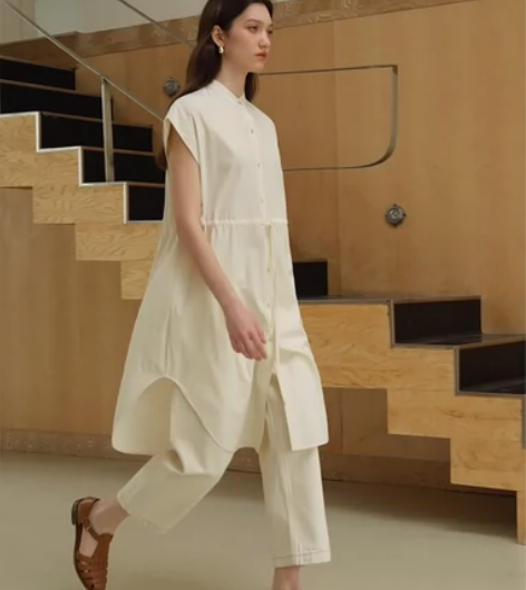 ItoshIroshI立领廓形收腰中长款飞...