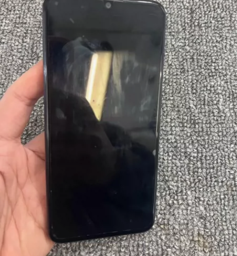 华为麦芒8 颜色:黑色内存:6+128国行...