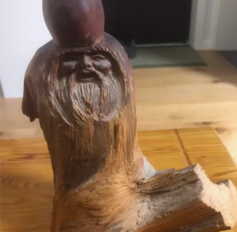 桃枣木摆件工艺品，雕刻精细、家里闲置物品没...