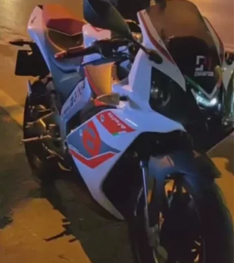 18年阿普利亚gpr150，京B公户，1w...