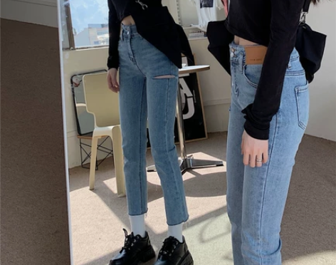 乞丐破洞牛仔裤女秋季2022新款修身直筒裤...