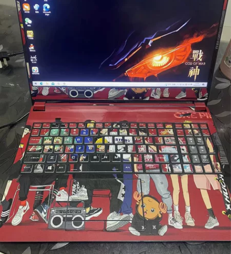 出售个人使用神舟战神z8笔记本一台，306...