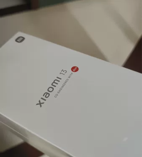 小米13 内存8+256绿色，国行全新未拆...
