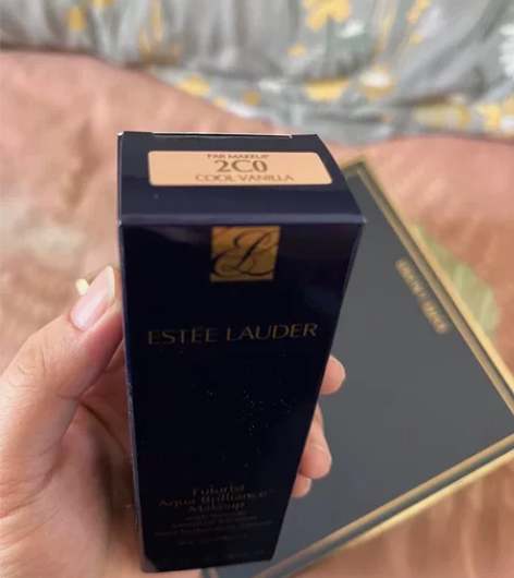 雅诗兰黛沁水粉底液2c0自然色 闲置转让，...