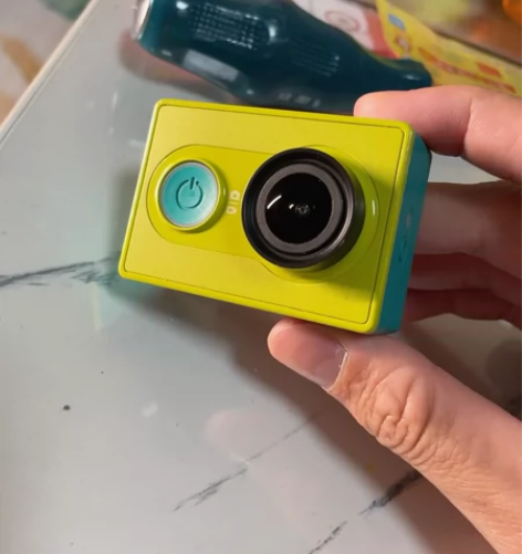 小蚁运动相机一代 一个电池 正常使用 ...