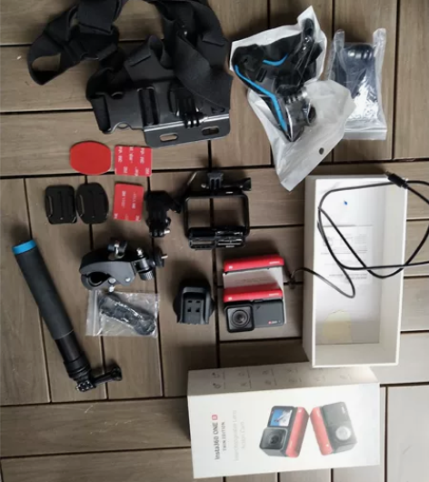 Insta360 R全景运动相机，4k全景...