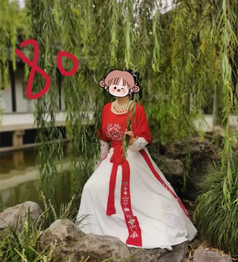 汉服清仓，可小刀，图6图8一身70，其余全...